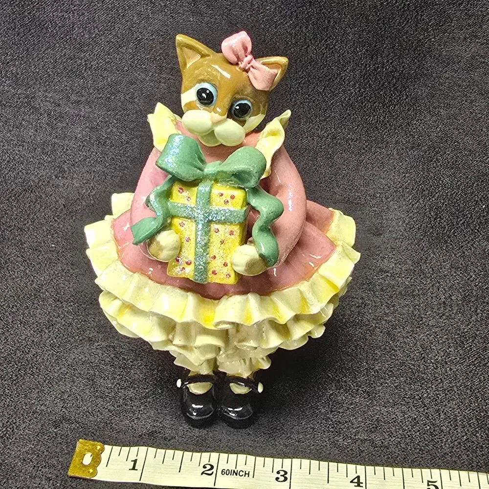 Donna Little Dressed Up Kitty Cat Holding Present Collectible Figurine